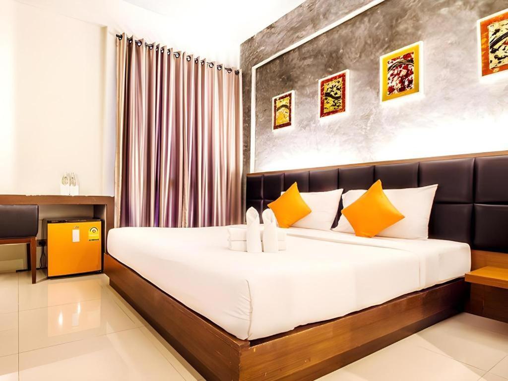 B2 Thippanate Boutique & Budget Hotel Чиангмай Экстерьер фото