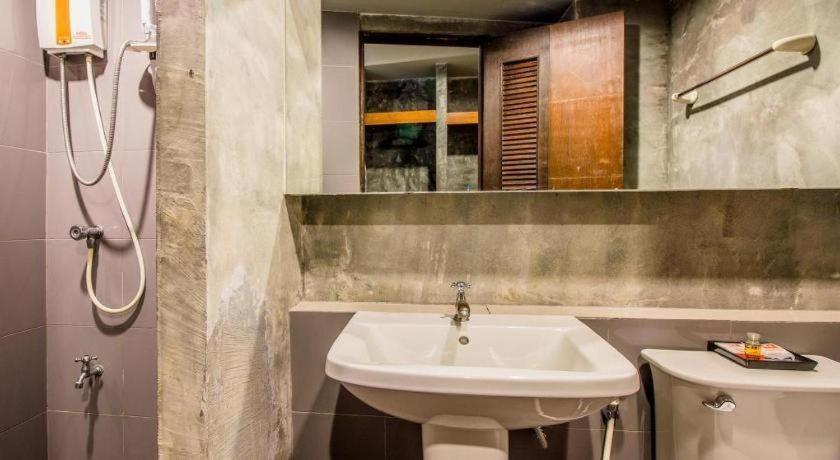 B2 Thippanate Boutique & Budget Hotel Чиангмай Экстерьер фото